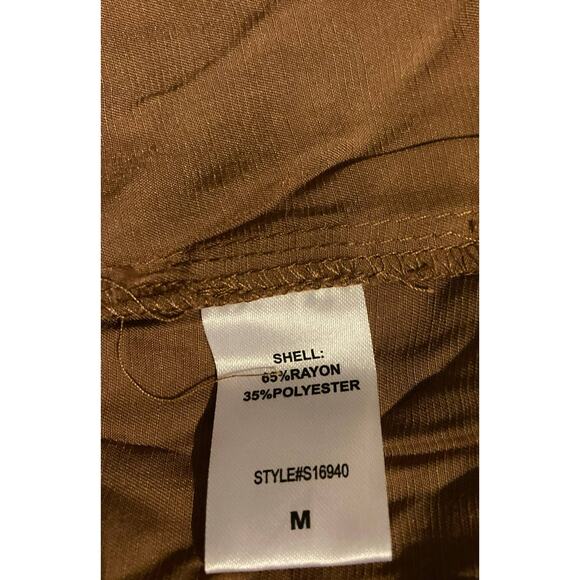 Mustard Seed Peasant Blouse Medium Mocha NEW Lace Up Neckline Pintuck Flowy Boho - Picture 7 of 7